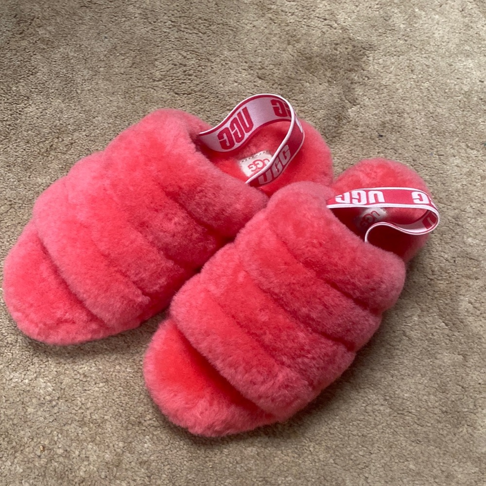 Size 7 pink Ugg slippers